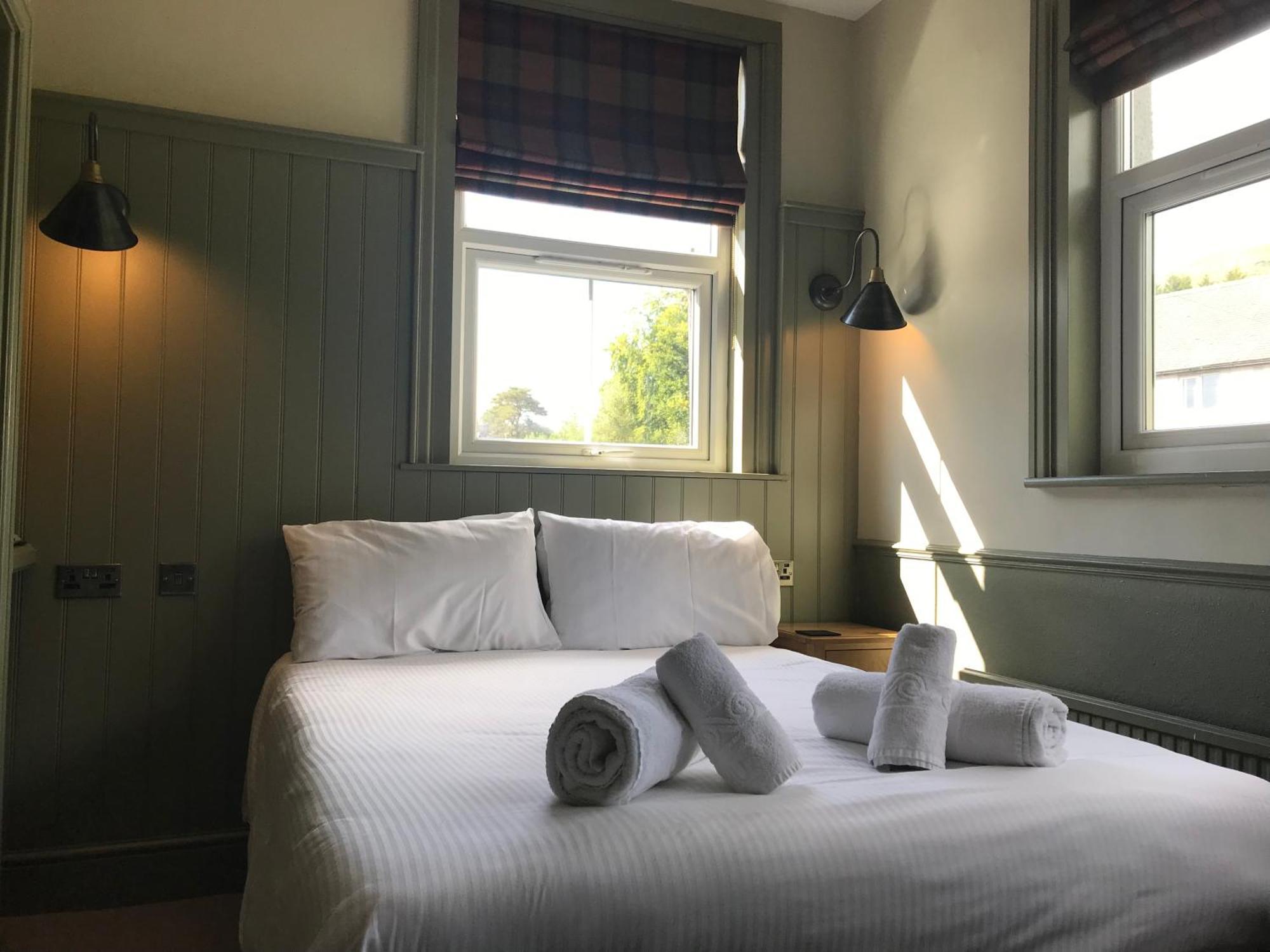 The Horse And Farrier Inn And The Salutation Inn Threlkeld Keswick Bagian luar foto